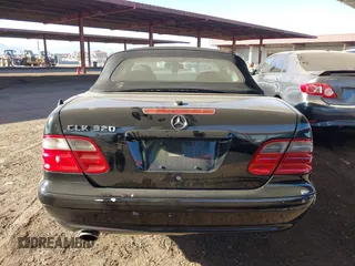2002 Mercedes-Benz CLK 320/430 with VIN WDBLK65G32T114879, listed as a IAAI auction lot 40858067 with 256,013 mi miles and . Bid and sale history available at DreamBid. Image 6.