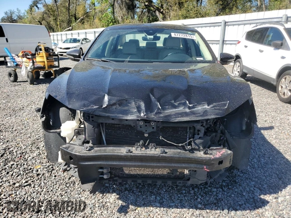 2017 Volkswagen Passat SEL Premium z VIN 1VWCT7A32HC077806, wystawiony jako Copart lot #47272815 z przebiegiem 127 040 mil mil oraz Szkoda całkowita • Salvage title. Historia ofert i sprzedaży dostępna na DreamBid. Obrazek 5.