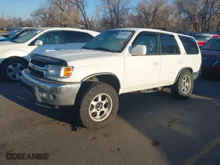 2001 Toyota 4Runner SR5 with VIN JT3HN86R010355250, listed as a IAAI auction lot 41332921 with 301,294 mi miles. Bid and sale history available at carsss.com. Image 2.