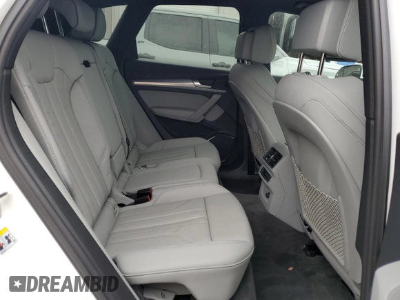 2025 Audi Q5 S line Premium z VIN WA1GAAFY1S2020208, wystawiony jako Copart lot #43335675 z przebiegiem 6319 mil mil oraz Tytuł czysty. Historia ofert i sprzedaży dostępna na DreamBid. Obrazek 11.