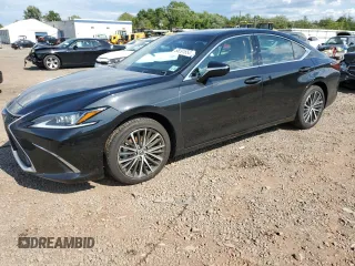 2024 Lexus ES 250 with VIN 58AD11D14RU012850, listed as a Copart auction lot 68291654 with 15,239 mi miles and Salvage title. Bid and sale history available at DreamBid. Image 1.