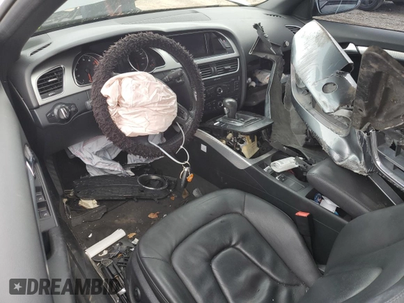 2012 Audi A5 Premium z VIN WAUAFAFH3CN006899, wystawiony jako Copart lot #58744335 z przebiegiem Nie podano mil oraz Szkoda całkowita • Salvage title. Historia ofert i sprzedaży dostępna na DreamBid. Obrazek 8.