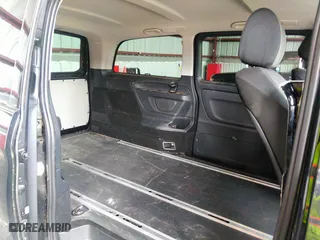 2018 Mercedes-Benz Metris Passenger Van with VIN WD4PG2EE1J3354805, listed as a IAAI auction lot 39683564 with 17,092 mi miles. Bid and sale history available at carsss.com. Image 8.