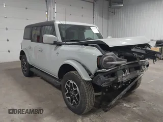 2023 Ford Bronco with VIN 1FMEE5BP7PLC09674, listed as a IAAI auction lot 42049792 with 25,937 mi miles and . Bid and sale history available at DreamBid. Image 6.