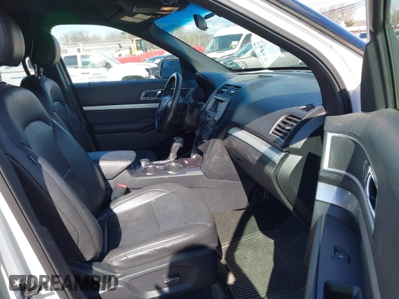 2017 Ford Explorer XLT with VIN 1FM5K8D82HGC81957, listed as a IAAI auction lot 41683169 with 87,283 mi miles and . Bid and sale history available at DreamBid. Image 5.