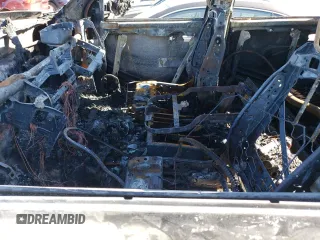 2017 Ram 2500 Tradesman z VIN 3C6UR5HJ9HG719988, wystawiony jako Copart lot #58069794 z przebiegiem Nie podano mil oraz Nie do naprawy • Non repairable. Historia ofert i sprzedaży dostępna na DreamBid. Obrazek 7.