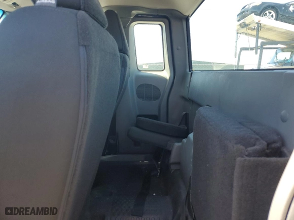 2011 Ford Ranger XLT with VIN 1FTKR4EE2BPA32632, listed as a Copart auction lot 48292565 with 142,855 mi miles and Salvage Title. Bid and sale history available at carsss.com. Image 10.