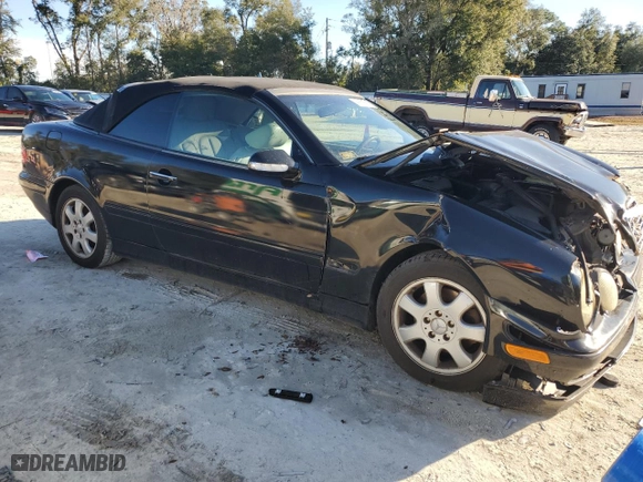 2000 Mercedes-Benz CLK-Class with VIN WDBLK65G7YT050936, listed as a Copart auction lot 41659725 with 225,521 mi miles and Salvage Title. Bid and sale history available at carsss.com. Image 4.