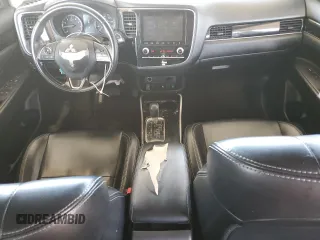 2020 Mitsubishi Outlander SE z VIN JA4AD3A31LZ046126, wystawiony jako Copart lot #59432845 z przebiegiem 94 170 mil mil oraz Czysty tytuł • Clean title. Historia ofert i sprzedaży dostępna na DreamBid. Obrazek 8.