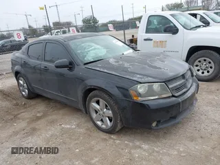 2008 Dodge Avenger R/T with VIN 1B3LC76MX8N613976, listed as a IAAI auction lot 41524038 with 184,840 mi miles and . Bid and sale history available at carsss.com. Image 1.