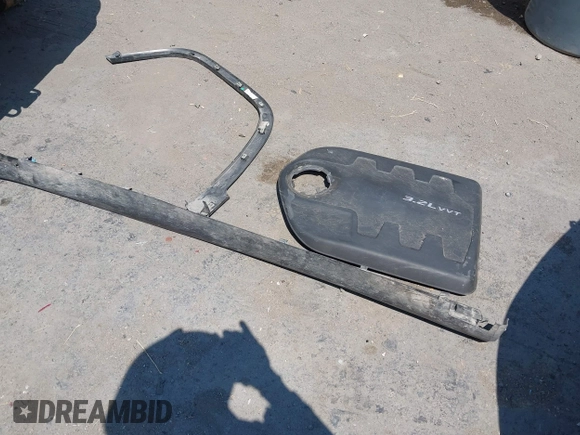 2014 Jeep Cherokee Limited с VIN 1C4PJMDS0EW110890, выставлен на аукционе IAAI как лот 42719588 с пробегом 88 090 миль миль и . История ставок и продаж доступна на DreamBid. Изображение 12.