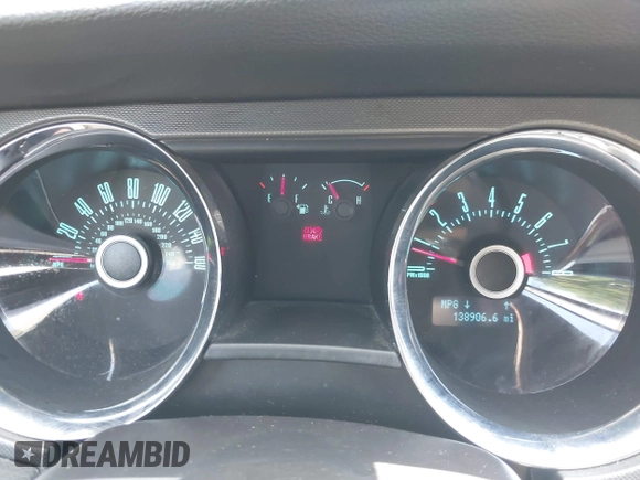 2013 Ford Mustang V6 with VIN 1ZVBP8AM5D5218722, listed as a IAAI auction lot 42728064 with 138,906 mi miles and . Bid and sale history available at DreamBid. Image 7.