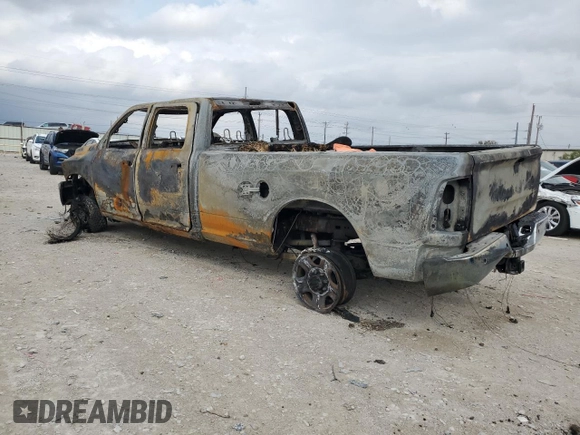 2017 Ram 2500 Tradesman z VIN 3C6TR5HT5HG663786, wystawiony jako Copart lot #79176704 z przebiegiem Nie podano mil oraz Nie do naprawy • Non repairable. Historia ofert i sprzedaży dostępna na DreamBid. Obrazek 2.