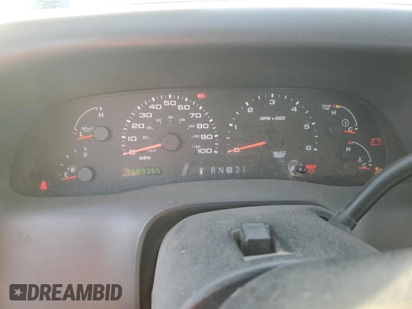 2003 Ford F-250 XL z VIN 1FTNF21L83ED10378, wystawiony jako Copart lot #78414894 z przebiegiem 158 936 mil mil oraz Szkoda całkowita • Salvage title. Historia ofert i sprzedaży dostępna na DreamBid. Obrazek 9.