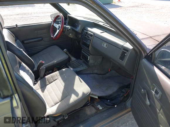 1992 Mazda B-Series Truck with VIN JM2UF3136N0270881, listed as a IAAI auction lot 41814384 with 202,785 mi miles and . Bid and sale history available at DreamBid. Image 5.