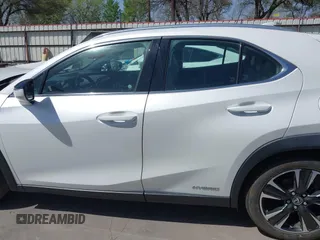 2020 Lexus UX with VIN JTHP9JBH6L2031919, listed as a IAAI auction lot 41816968 with 57,848 mi miles. Bid and sale history available at carsss.com. Image 15.