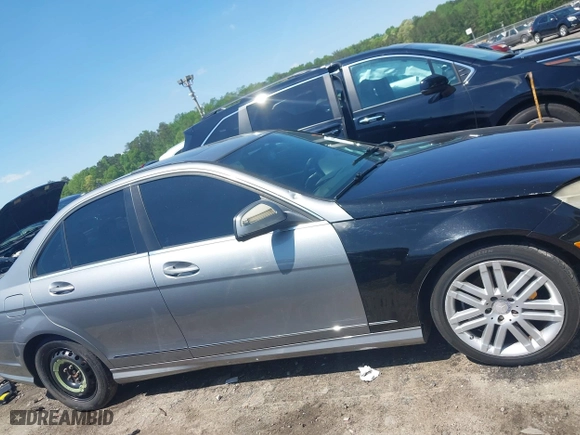 2009 Mercedes-Benz C-Class 3.0L Sport with VIN WDDGF54X69R065547, listed as a IAAI auction lot 41985870 with 247,869 mi miles. Bid and sale history available at carsss.com. Image 13.