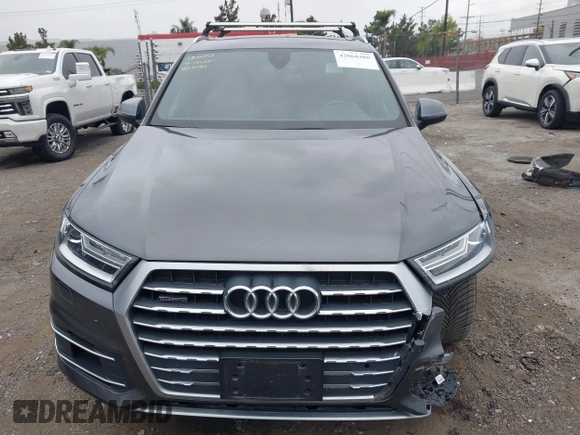 2018 Audi Q7 Premium Plus with VIN WA1LHAF70JD054404, listed as a IAAI auction lot 42068480 with 40,273 mi miles and . Bid and sale history available at DreamBid. Image 12.