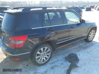 2011 Mercedes-Benz GLK-Class GLK 350 with VIN WDCGG8HB6BF684030, listed as a IAAI auction lot 41325144 with 95,189 mi miles. Bid and sale history available at carsss.com. Image 4.