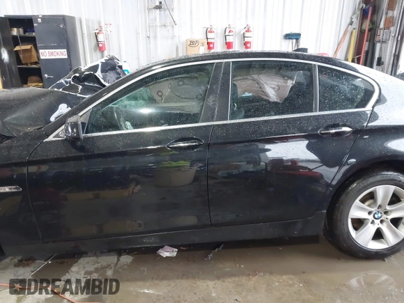 2011 BMW 5 Series 528i with VIN WBAFR1C56BC740485, listed as a IAAI auction lot 41712143 with Not Provided miles and . Bid and sale history available at carsss.com. Image 15.