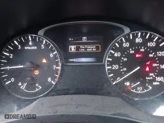 2018 Nissan Altima 2.5 SL with VIN 1N4AL3AP3JC133513, listed as a IAAI auction lot 41324260 with 110,918 mi miles. Bid and sale history available at carsss.com. Image 7.