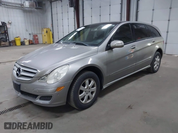 2006 Mercedes-Benz R 3.5L with VIN 4JGCB65EX6A017255, listed as a IAAI auction lot 42216340 with 169,967 mi miles and . Bid and sale history available at carsss.com. Image 2.