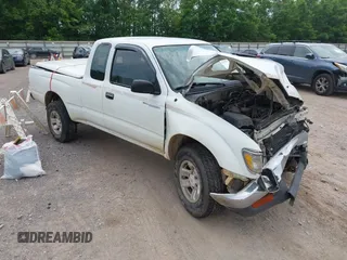 1996 Toyota Tacoma z VIN 4TAWM72N5TZ143313, wystawiony jako IAAI lot #42230334 z przebiegiem Nie podano mil oraz . Historia ofert i sprzedaży dostępna na DreamBid. Obrazek 1.