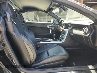 2013 Mercedes-Benz SLK 250 z VIN WDDPK4HA6DF069653, wystawiony jako Copart lot #63466965 z przebiegiem 147 749 mil mil oraz Szkoda całkowita • Salvage title. Historia ofert i sprzedaży dostępna na DreamBid. Obrazek 10.