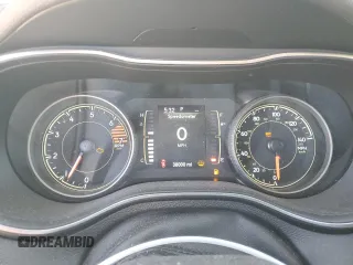 2021 Jeep Cherokee Latitude Plus с VIN 1C4PJMLB8MD240184, выставлен на аукционе Copart как лот 53434735 с пробегом 38 000 миль миль и Списание • Salvage title. История ставок и продаж доступна на DreamBid. Изображение 9.