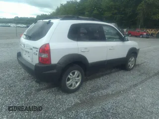 2007 Hyundai Tucson SE with VIN KM8JN72D97U485574, listed as a IAAI auction lot 42180222 with 128,098 mi miles and . Bid and sale history available at DreamBid. Image 4.