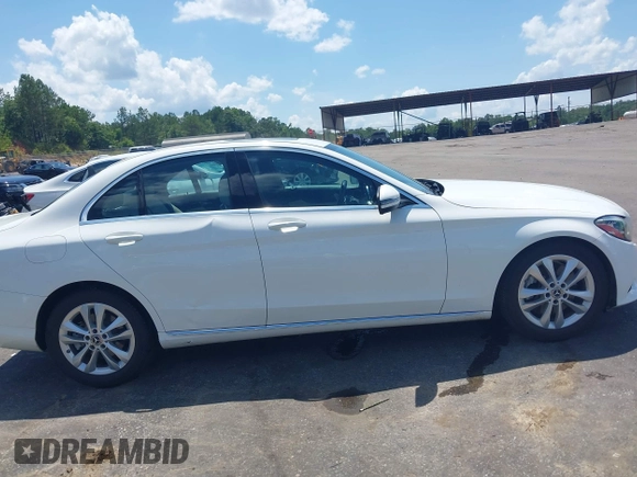 2019 Mercedes-Benz C 300 с VIN 55SWF8DB6KU294302, выставлен на аукционе IAAI как лот 42457628 с пробегом 70 684 миль миль и . История ставок и продаж доступна на DreamBid. Изображение 13.