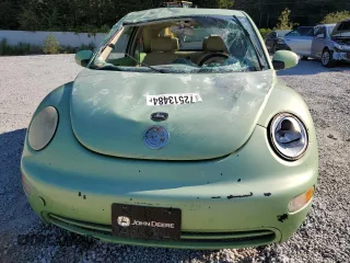 2005 Volkswagen New Beetle Coupe GL with VIN 3VWBK31C35M400925, listed as a Copart auction lot 72513484 with 199,597 mi miles and Salvage Title. Bid and sale history available at carsss.com. Image 5.