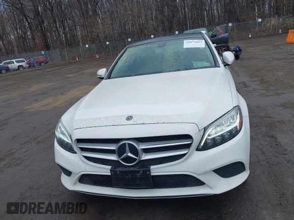 2019 Mercedes-Benz C 300 with VIN 55SWF8EB1KU293427, listed as a IAAI auction lot 41673663 with 61,295 mi miles and . Bid and sale history available at carsss.com. Image 12.