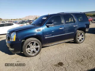 2008 Cadillac Escalade with VIN 1GYFK63898R208582, listed as a Copart auction lot 73137254 with 146,895 mi miles and Salvage Title. Bid and sale history available at carsss.com. Image 1.