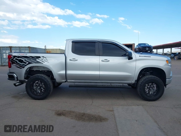 2022 Chevrolet Silverado 1500 RST with VIN 3GCUDEEDXNG513368, listed as a IAAI auction lot 42055056 with 25,630 mi miles and . Bid and sale history available at DreamBid. Image 13.