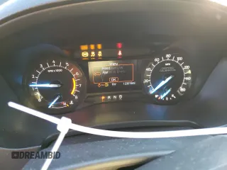 2018 Ford Police Interceptor Utility z VIN 1FM5K8AT7JGA57808, wystawiony jako Copart lot #82631264 z przebiegiem 123 019 mil mil oraz Szkoda całkowita • Salvage title. Historia ofert i sprzedaży dostępna na DreamBid. Obrazek 9.
