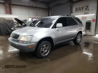 2002 Lexus RX 300 with VIN JTJHF10U420257656, listed as a Copart auction lot 77588804 with 263,582 mi miles and Salvage Title. Bid and sale history available at carsss.com. Image 1.