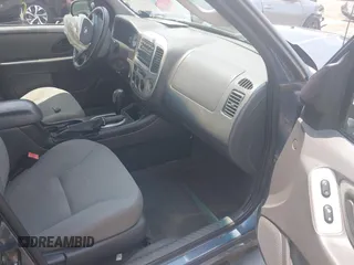 2006 Ford Escape XLT z VIN 1FMCU93156KB10612, wystawiony jako IAAI lot #42583417 z przebiegiem 133 615 mil mil oraz . Historia ofert i sprzedaży dostępna na DreamBid. Obrazek 5.