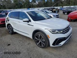 2023 Volkswagen Tiguan SEL R-Line z VIN 3VV4B7AX8PM040917, wystawiony jako Copart lot #84402084 z przebiegiem 6 905 mil mil oraz Szkoda całkowita • Salvage title. Historia ofert i sprzedaży dostępna na DreamBid. Obrazek 4.