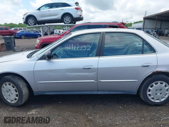 2002 Honda Accord LX with VIN 3HGCG56492G706612, listed as a IAAI auction lot 41917752 with 200,435 mi miles and . Bid and sale history available at DreamBid. Image 15.