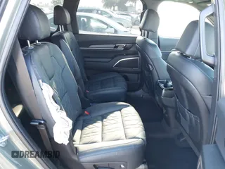 2024 Kia Telluride EX with VIN 5XYP3DGC1RG556502, listed as a IAAI auction lot 41993593 with 8,891 mi miles and . Bid and sale history available at carsss.com. Image 8.