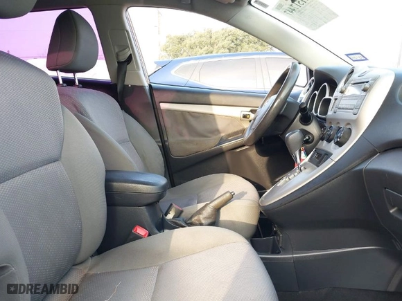 2010 Toyota Matrix S with VIN 2T1KE4EE3AC039873, listed as a IAAI auction lot 41517447 with 97,833 mi miles. Bid and sale history available at carsss.com. Image 5.