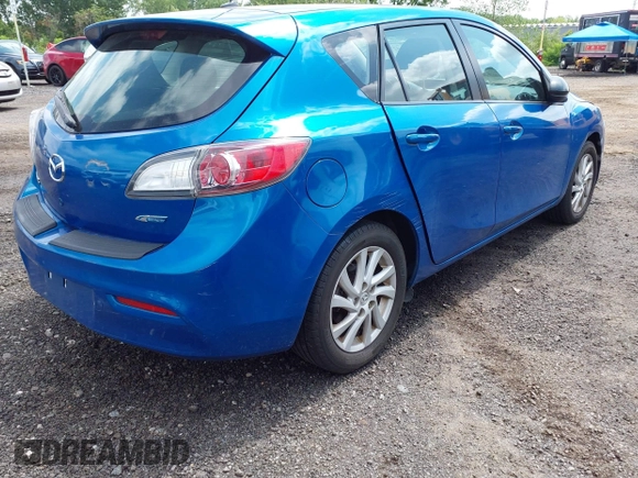 2012 Mazda 3 i Touring z VIN JM1BL1L85C1661934, wystawiony jako IAAI lot #42746228 z przebiegiem 165 386 mil mil oraz . Historia ofert i sprzedaży dostępna na DreamBid. Obrazek 4.