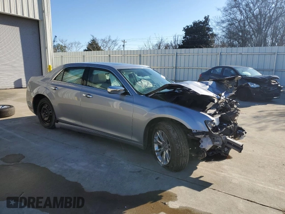 2016 Chrysler 300 with VIN 2C3CCAEG5GH105935, listed as a Copart auction lot 45268505 with 141,721 mi miles and Salvage Title. Bid and sale history available at carsss.com. Image 4.