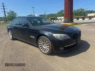 2010 BMW 7 Series 750Li xDrive z VIN WBAKC8C53AC431385, wystawiony jako Copart lot #59804345 z przebiegiem 147 412 mil mil oraz Czysty tytuł • Clean title. Historia ofert i sprzedaży dostępna na DreamBid. Obrazek 1.