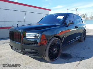 2021 Rolls-Royce Cullinan with VIN SLATV4C0XMU208037, listed as a IAAI auction lot 41402539 with 27,057 mi miles. Bid and sale history available at carsss.com. Image 2.