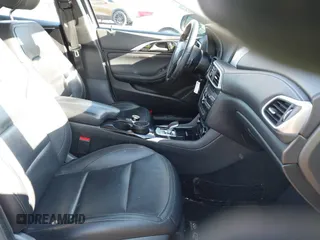 2017 Infiniti QX30 Luxury with VIN SJKCH5CR1HA020547, listed as a IAAI auction lot 41500509 with 64,263 mi miles. Bid and sale history available at carsss.com. Image 5.