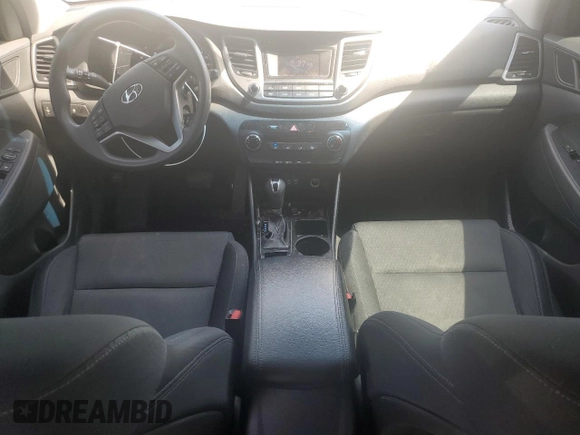 2016 Hyundai Tucson SE z VIN KM8J3CA41GU215612, wystawiony jako Copart lot #56111365 z przebiegiem 139 122 mil mil oraz Szkoda całkowita • Salvage title. Historia ofert i sprzedaży dostępna na DreamBid. Obrazek 8.
