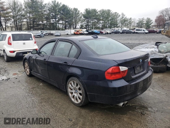 2008 BMW 3 Series 328xi z VIN WBAVC93558K039883, wystawiony jako Copart lot #52003785 z przebiegiem 162 015 mil mil oraz Szkoda całkowita • Salvage title. Historia ofert i sprzedaży dostępna na DreamBid. Obrazek 2.