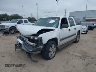 2003 Chevrolet Suburban LS with VIN 3GNEC16ZX3G320202, listed as a IAAI auction lot 41596078 with 287,841 mi miles. Bid and sale history available at carsss.com. Image 2.